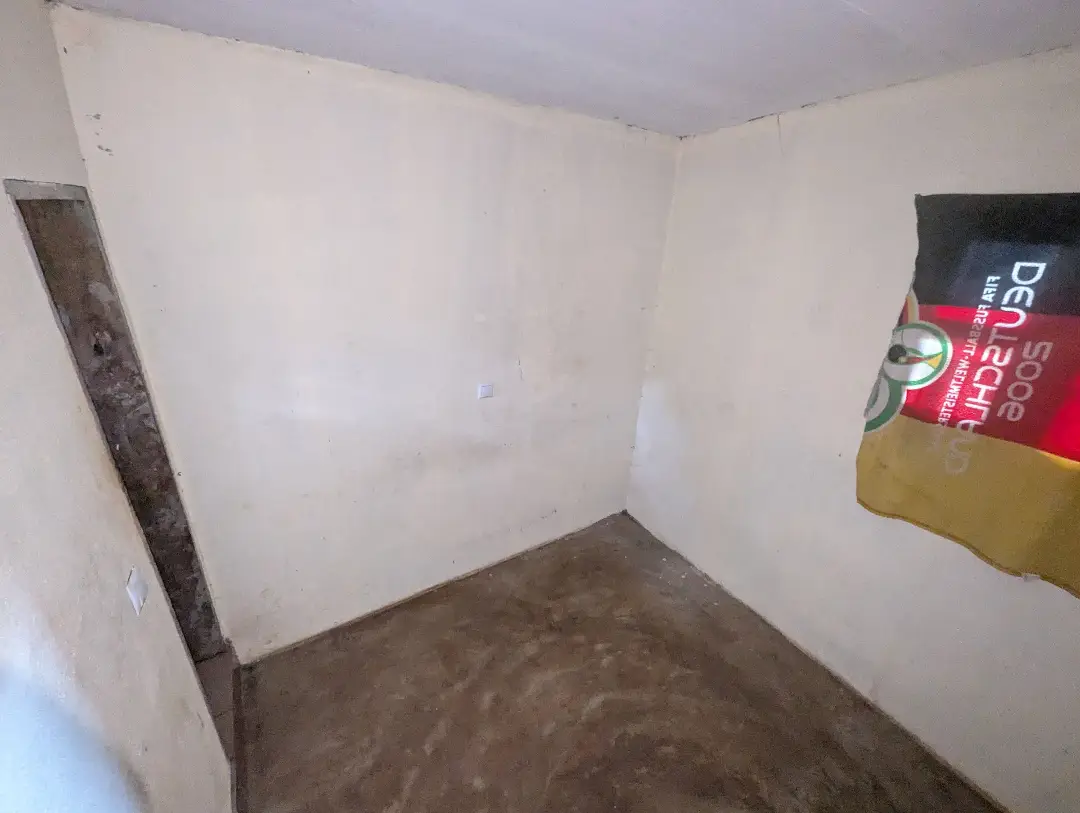 Studio moderne à louer à Bafoussam Petit Paris - Image 8