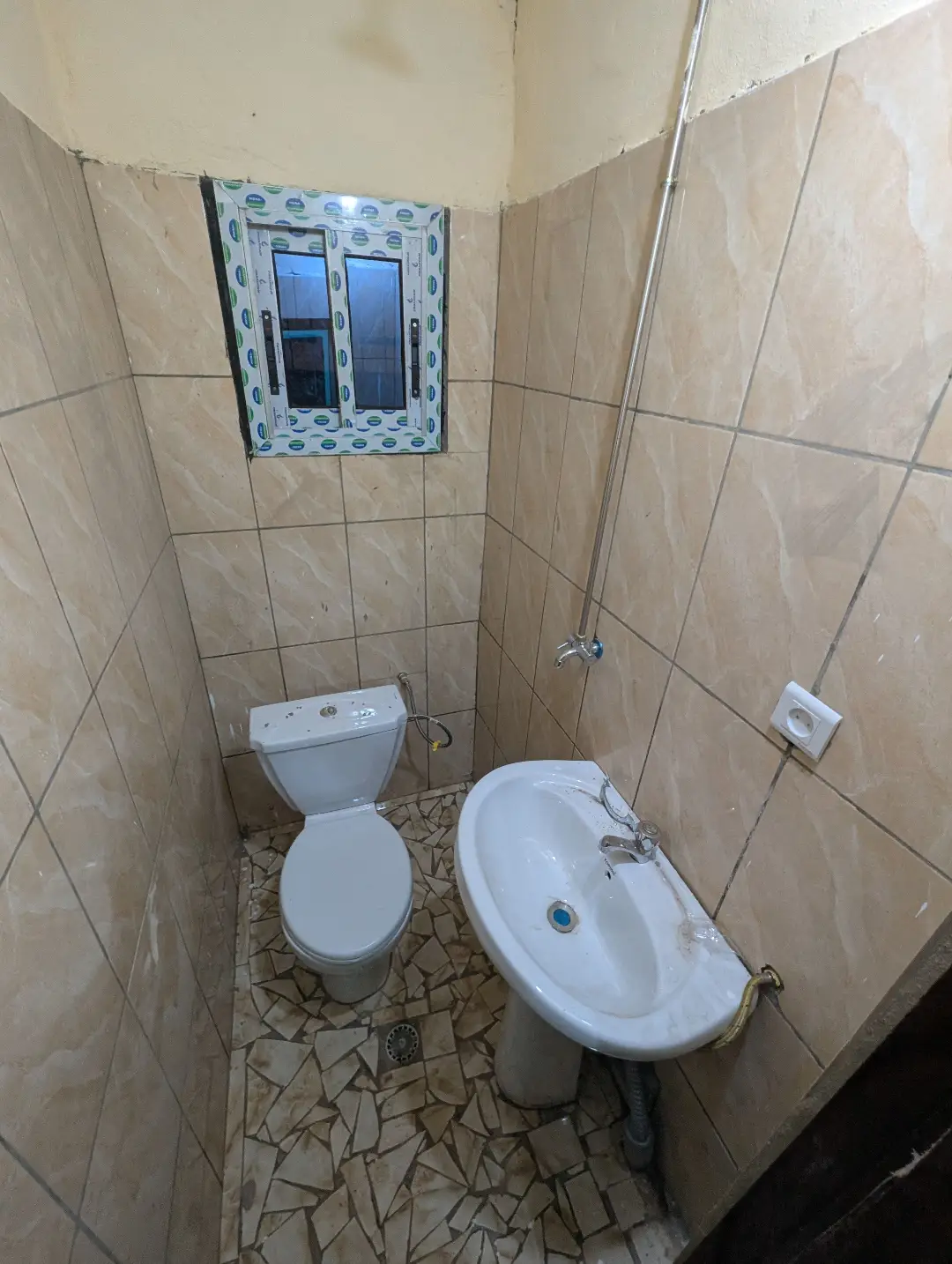 Appartement moderne à louer à Bafoussam Terminus - Image 9