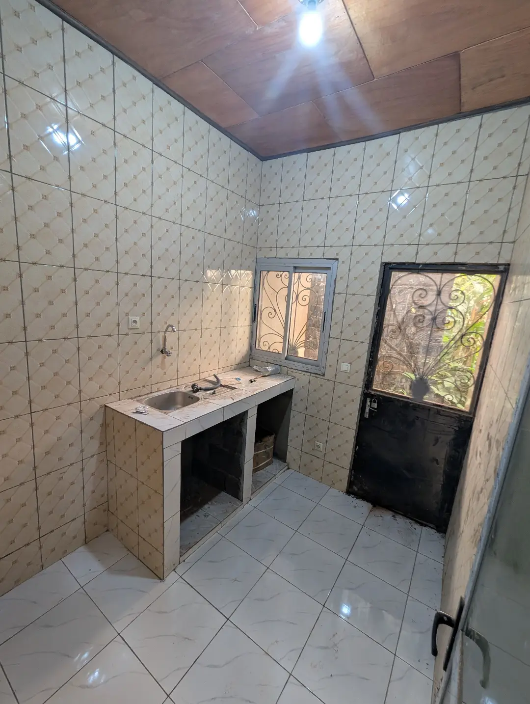 Appartement moderne à louer à Bafoussam 3eme Carrefour Eveche - Image 9
