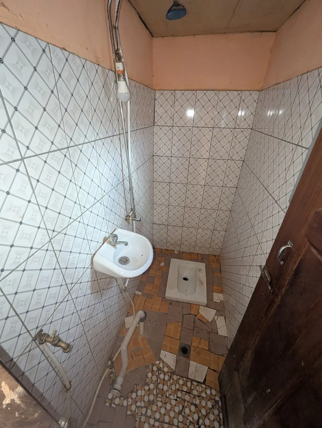 Appartement moderne à louer à Bafoussam Tchitchap - Image 9
