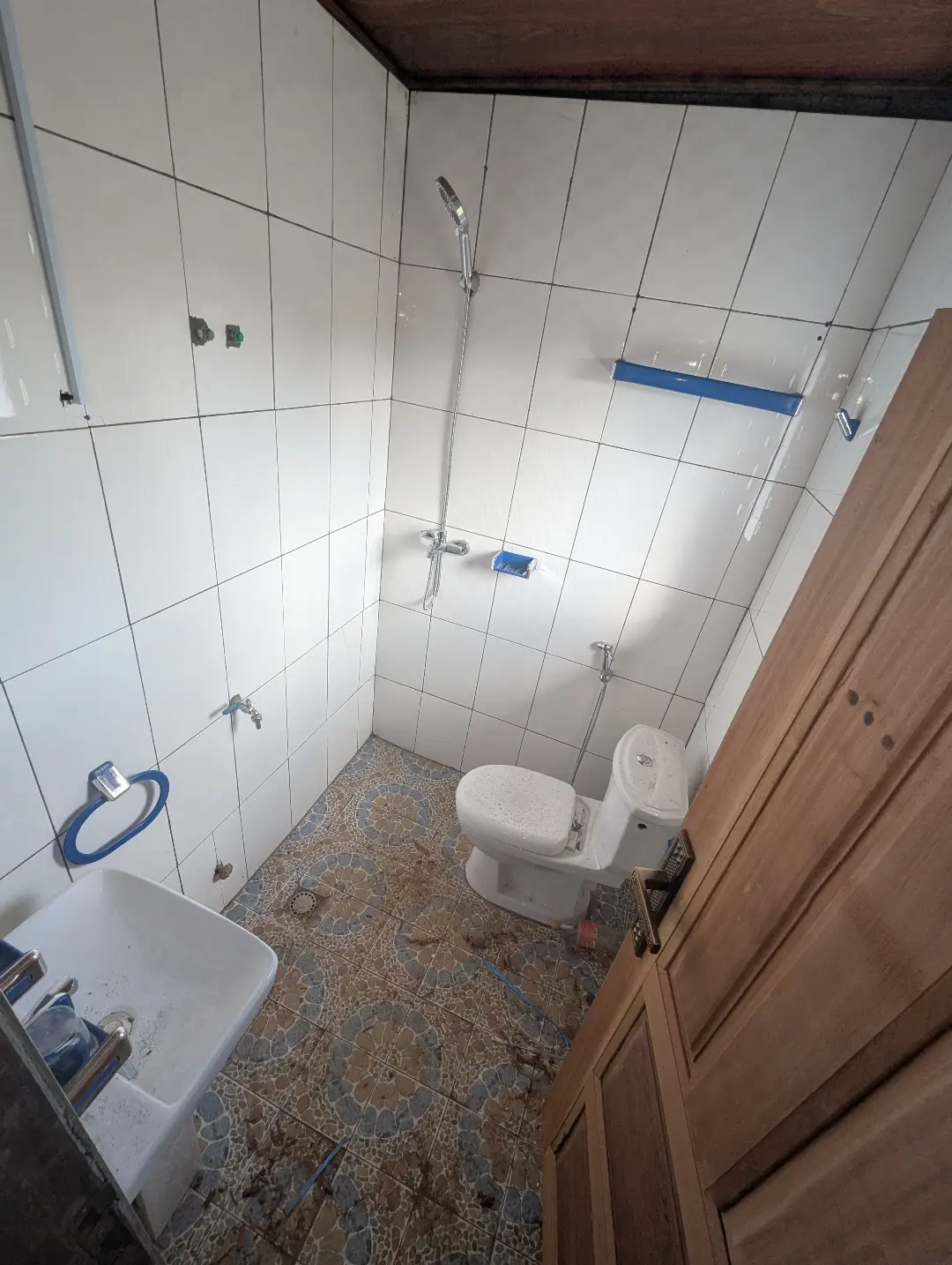 Studio moderne à louer à Bafoussam Touristique - Image 9
