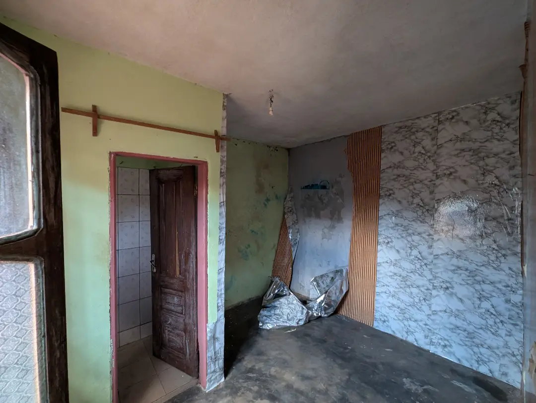 Studio moderne à louer à Bafoussam Pont Voltaire - Image 9