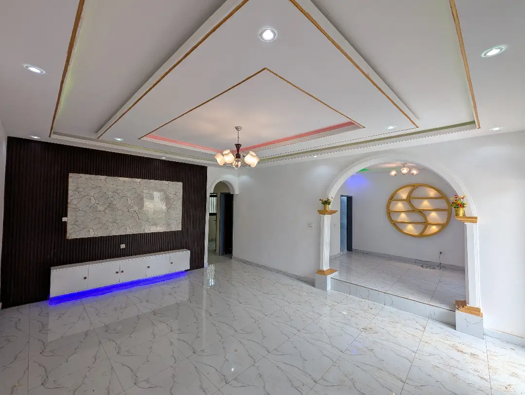 Villa moderne à vendre à Bafoussam Memboutchi - Image 9