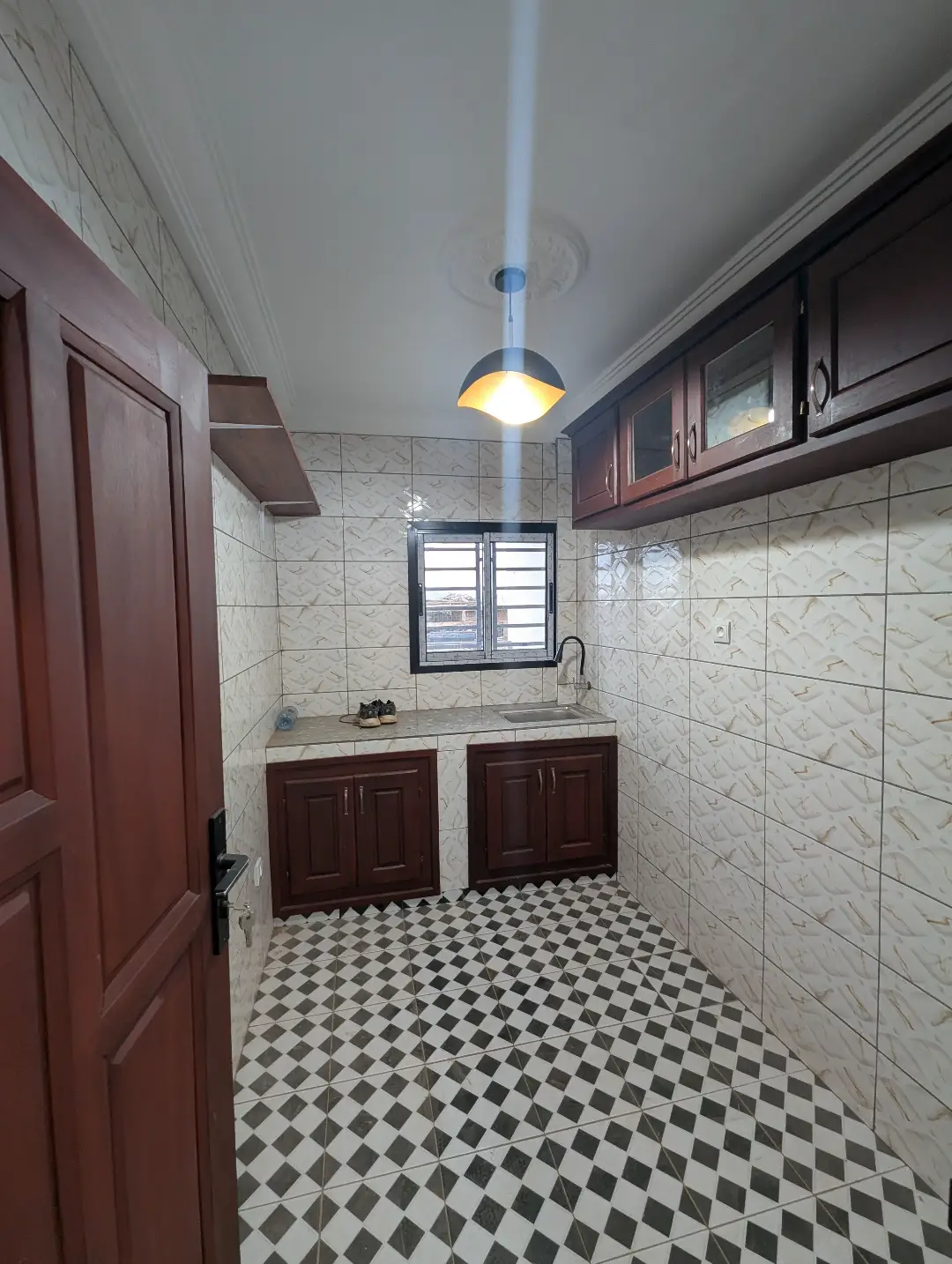 Studio moderne à louer à Bafoussam Mairie Rural - Image 9