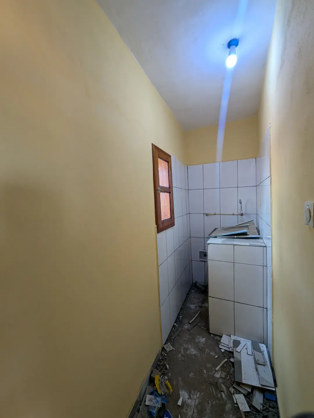 Studio moderne à louer à Bafoussam 2eme Carrefour Eveche - Image 9