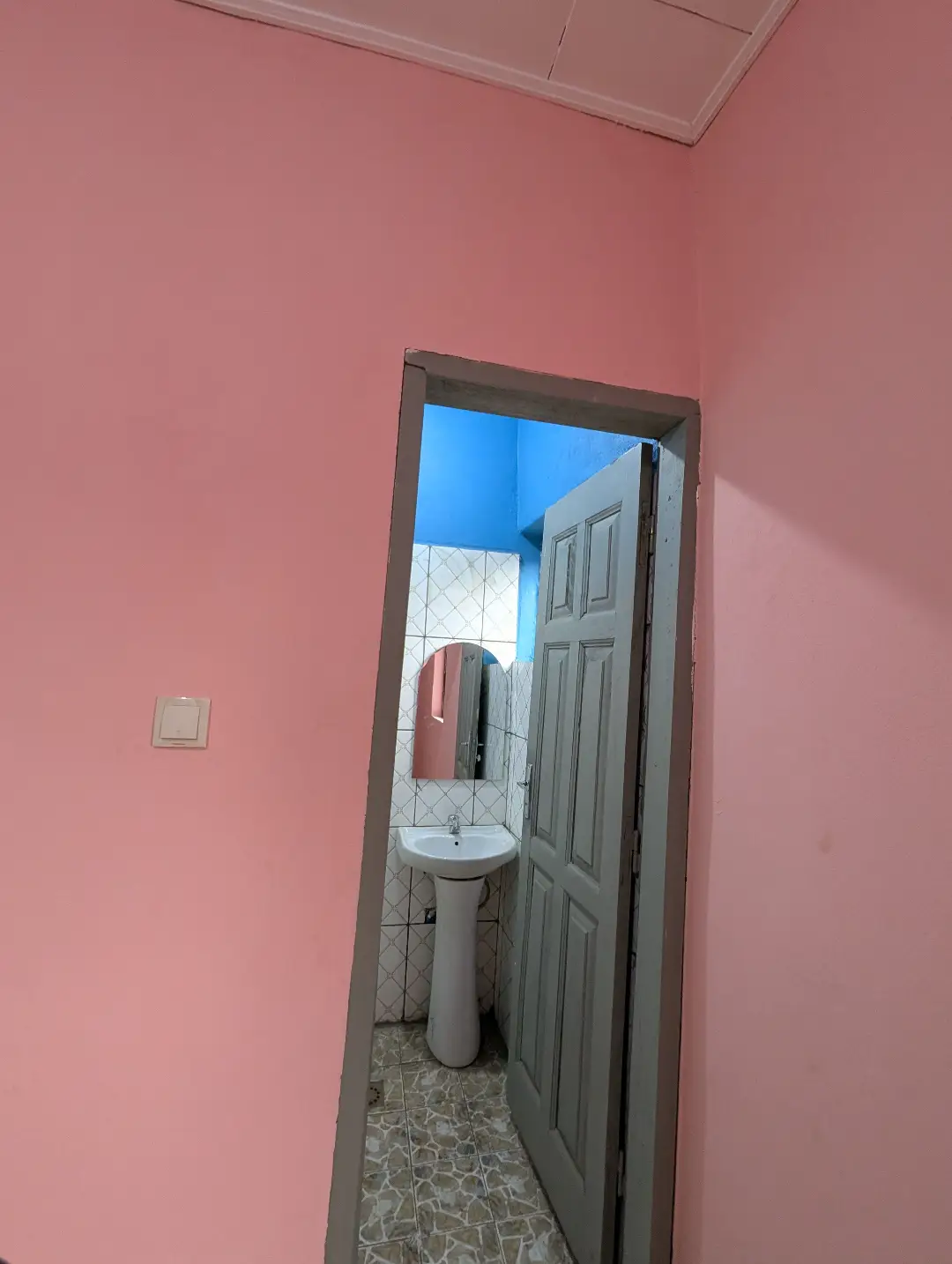 Studio moderne à louer à Bafoussam Touristique - Image 9
