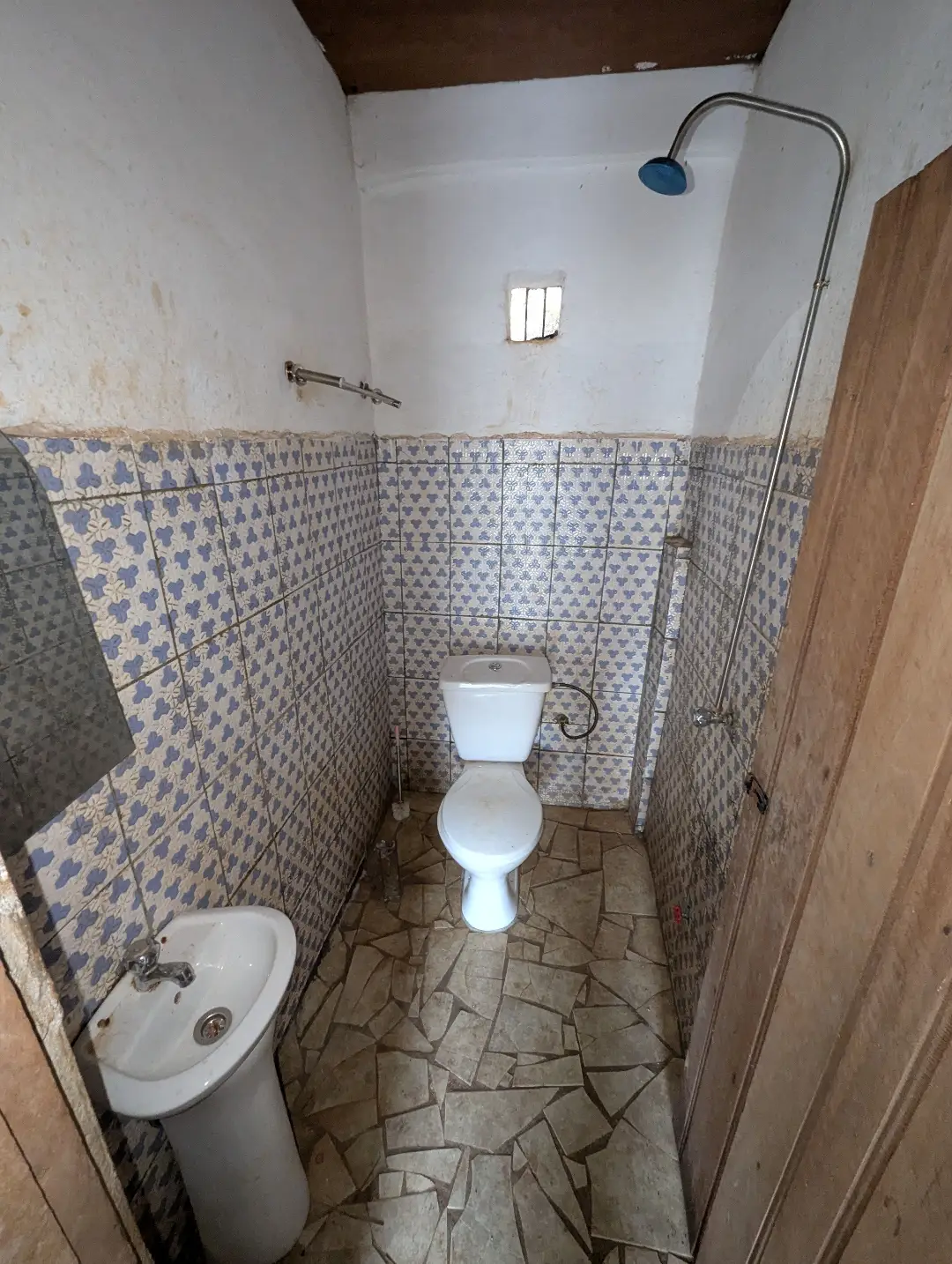 Appartement moderne à louer à Bafoussam Explosif - Image 9