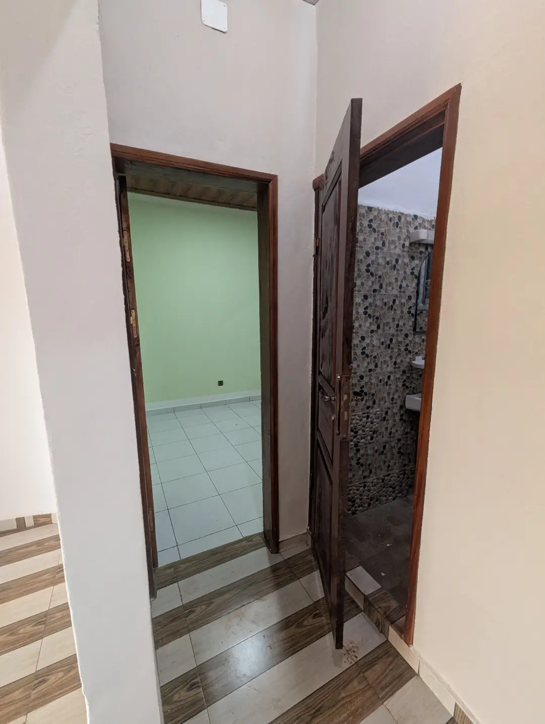 Appartement moderne à louer à Bafoussam Escadron - Image 9