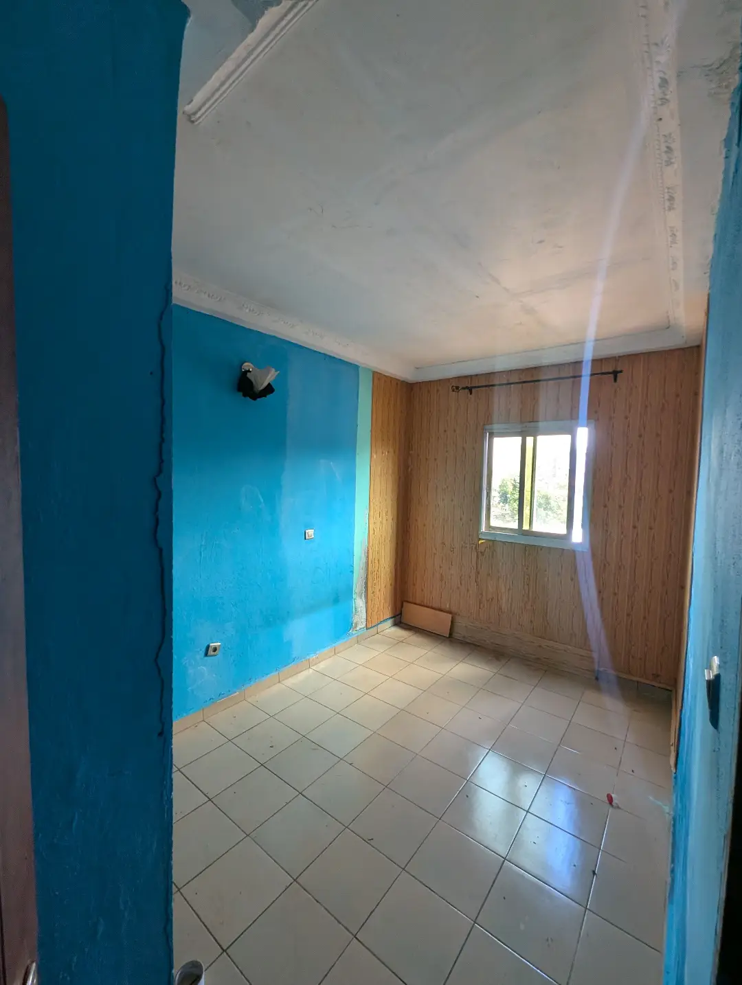Appartement moderne à louer à Bafoussam Gabon Bar - Image 9