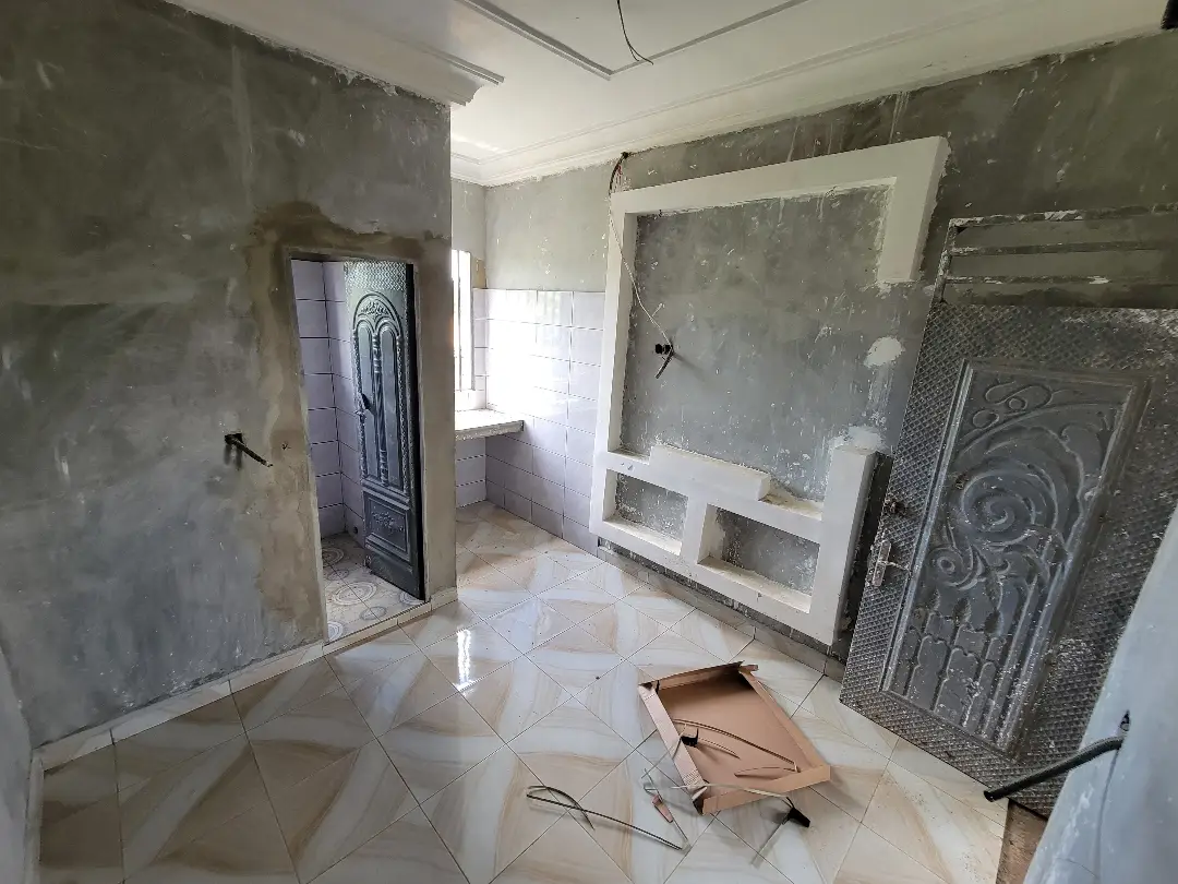 Chambre moderne à louer à Bafoussam Baleng Baobab - Image 10