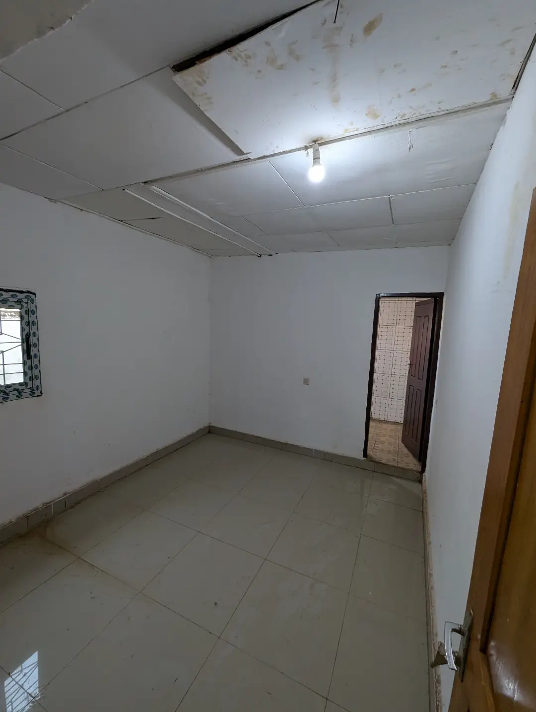 Maison moderne à louer à Bafoussam Madelon - Image 10