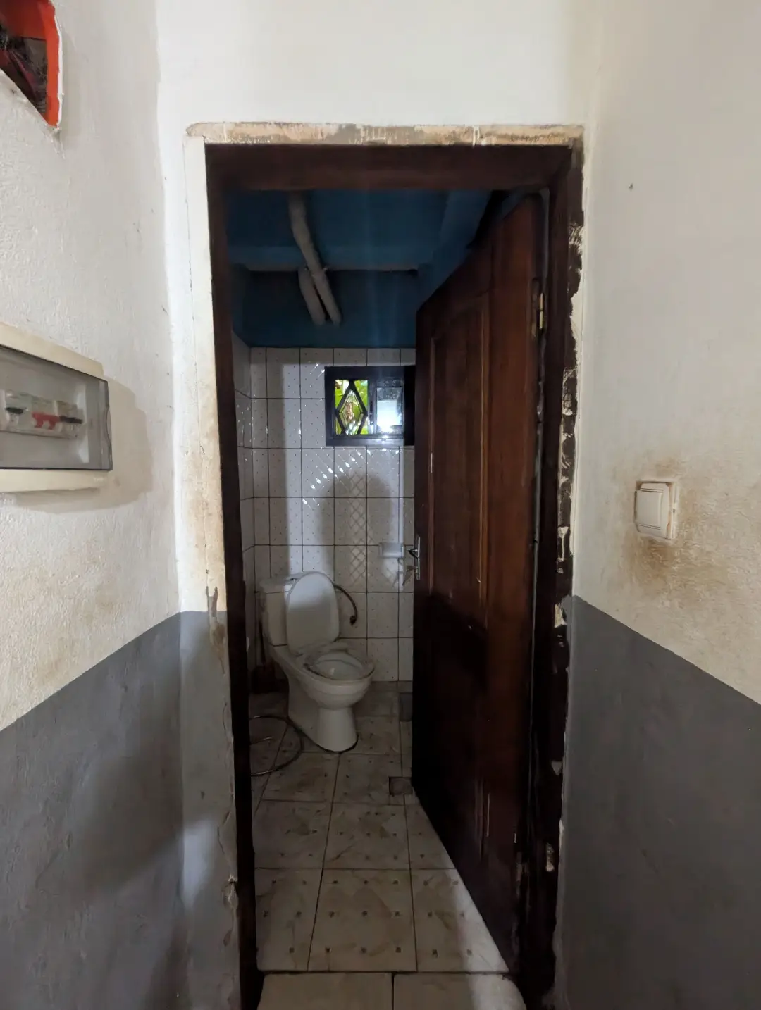 Studio moderne à louer à Bafoussam Socada - Image 10