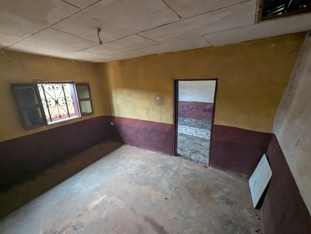 Studio  à louer à Bafoussam Houka - Image 10