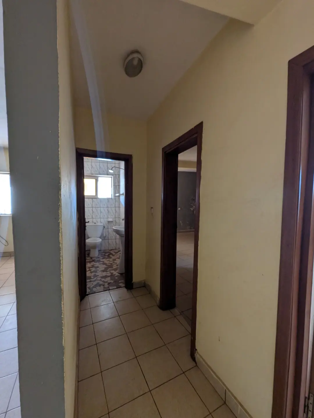 Appartement moderne à louer à Bafoussam Entree Ecole Normale - Image 10
