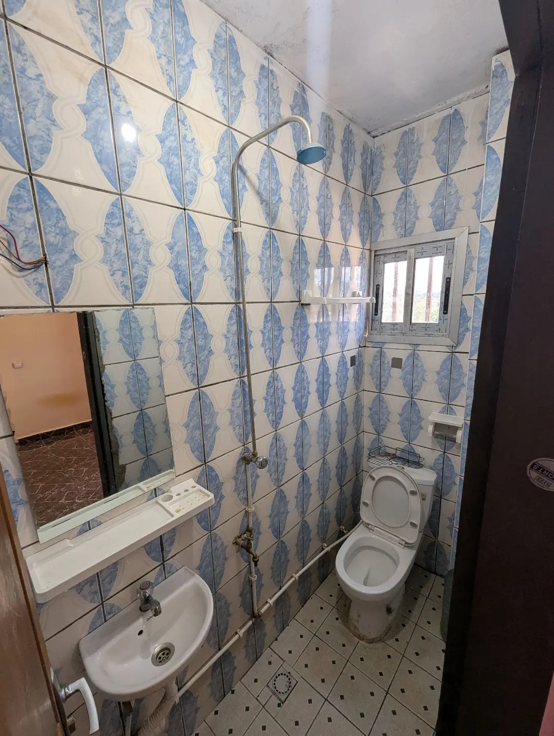 Appartement moderne à louer à Bafoussam Marie Rural (lepreserie) - Image 10