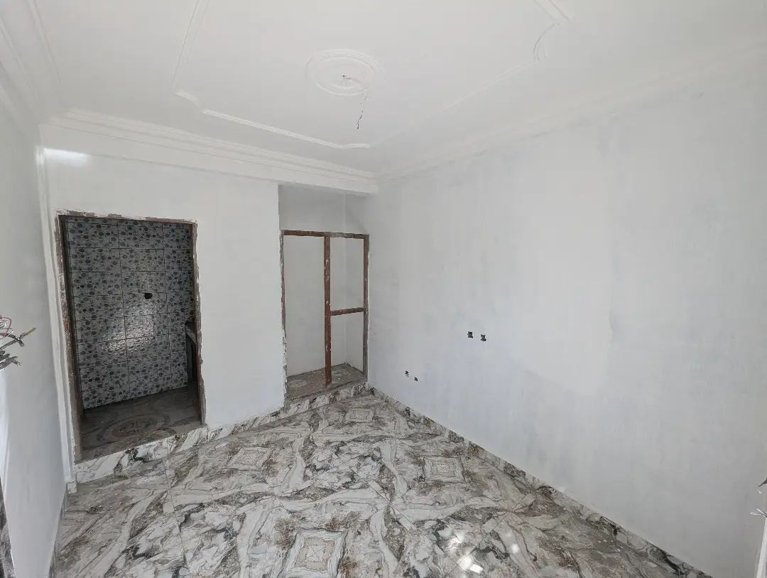 Chambre moderne à louer à Bafoussam Kouongouo - Image 1