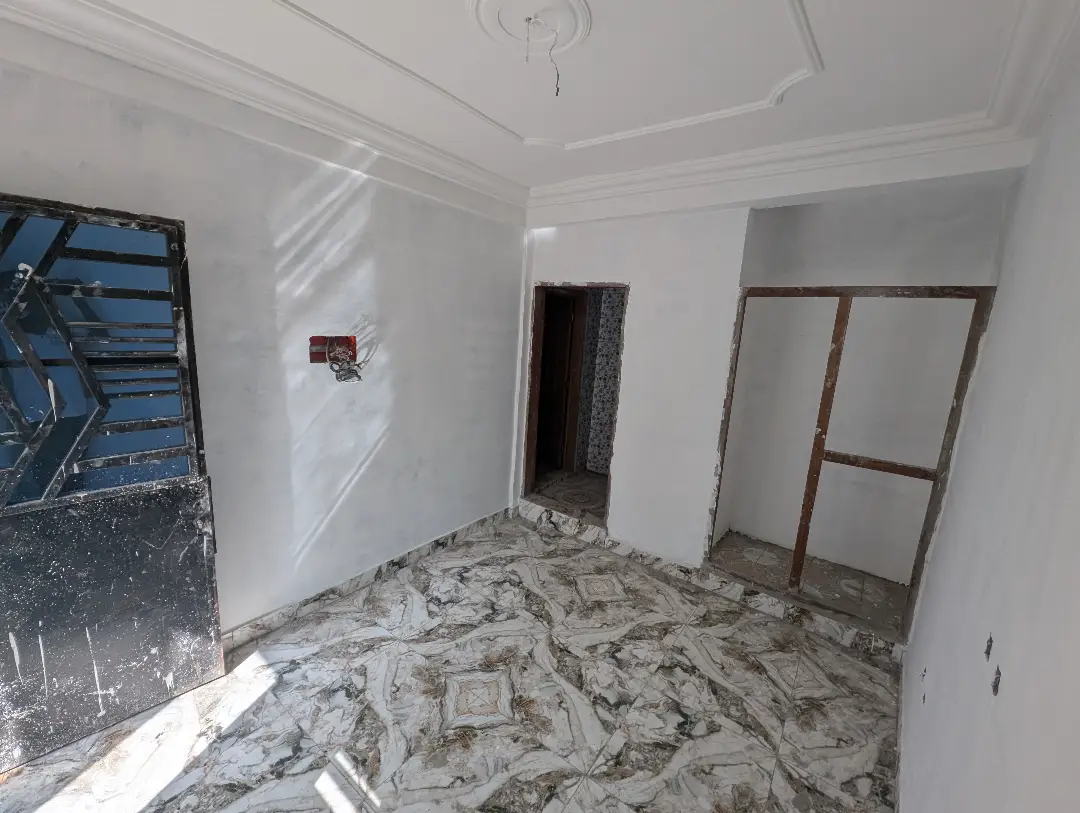 Chambre moderne à louer à Bafoussam Kouongouo - Image 3