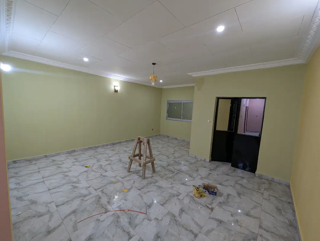 Appartement moderne à louer à Bafoussam Saint Charles - Image 5
