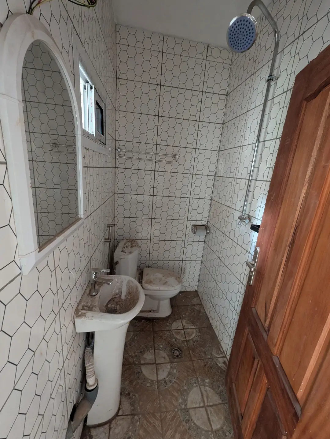 Chambre moderne à louer à Bafoussam Kouongouo - Image 6