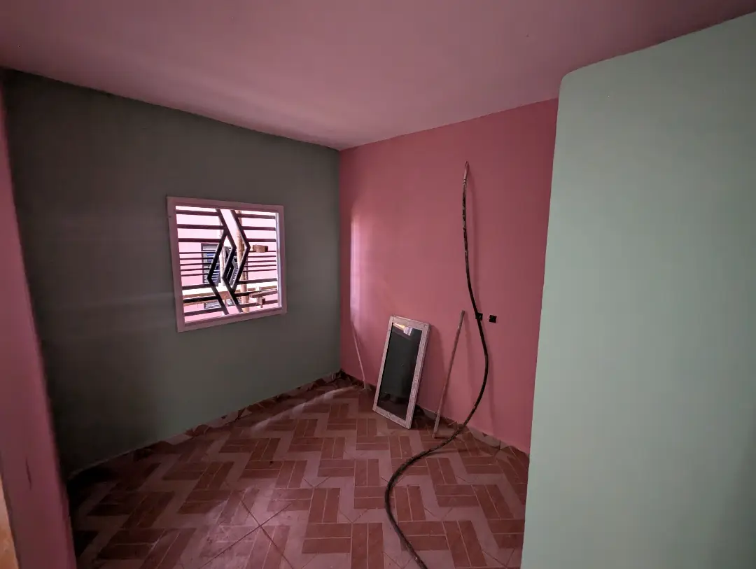 Studio moderne à louer à Bafoussam Kouongouo - Image 8